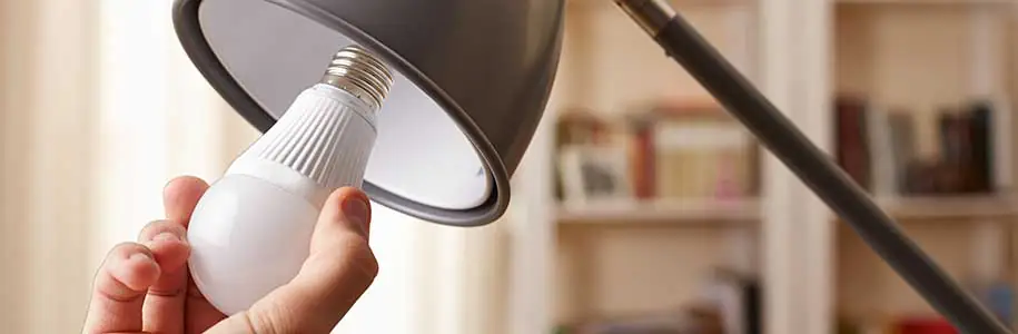 Installation einer LED-Lampe 